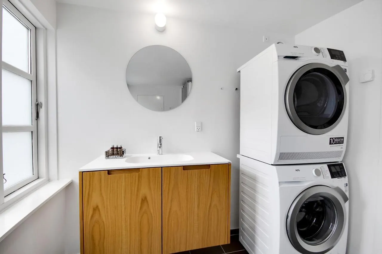 Sanders Regent - Popular Three-Bedroom Apartment Near Central Square Copenhagen Denmark